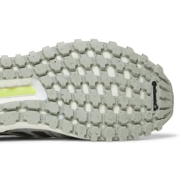 Adidas UltraBoost Cold.RDY Mens Sneakers White Halo/Green‎ Size 9 - Picture 5 of 8